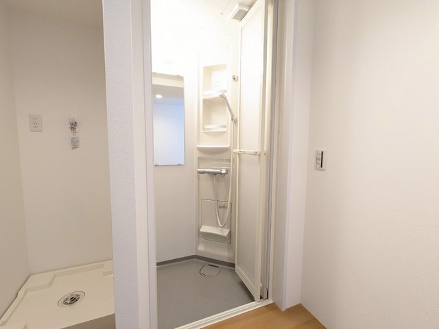 バス・シャワールーム　シャワールーム