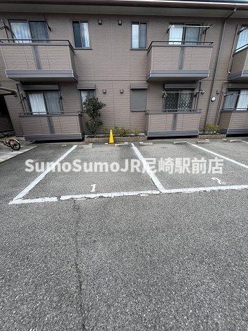 駐車場　駐車スペースもあります