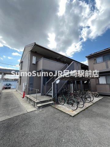 建物外観　落ち着いた雰囲気の外観です