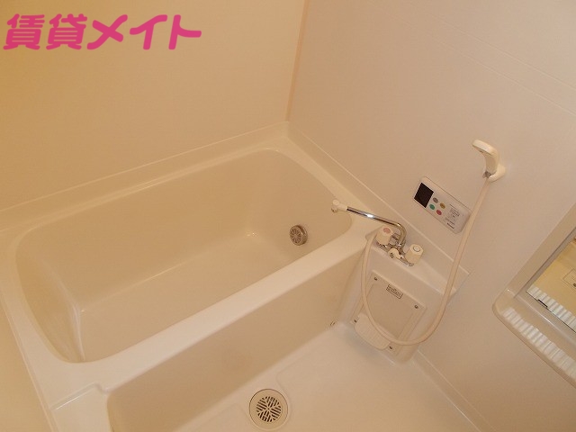 バス・シャワールーム　同物件別室タイプ