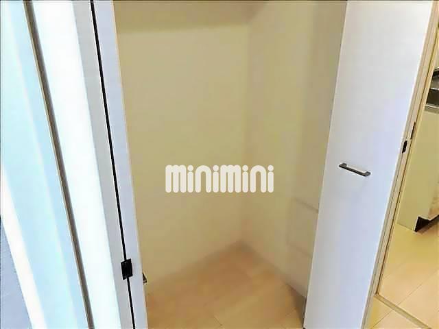 収納　パイプハンガー付きのクローゼットがございます。