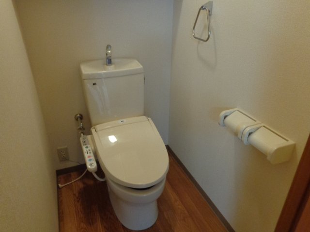 トイレ　シャワー付トイレ（イメージ）