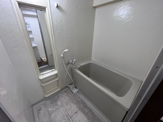 バス・シャワールーム　※別室の写真です