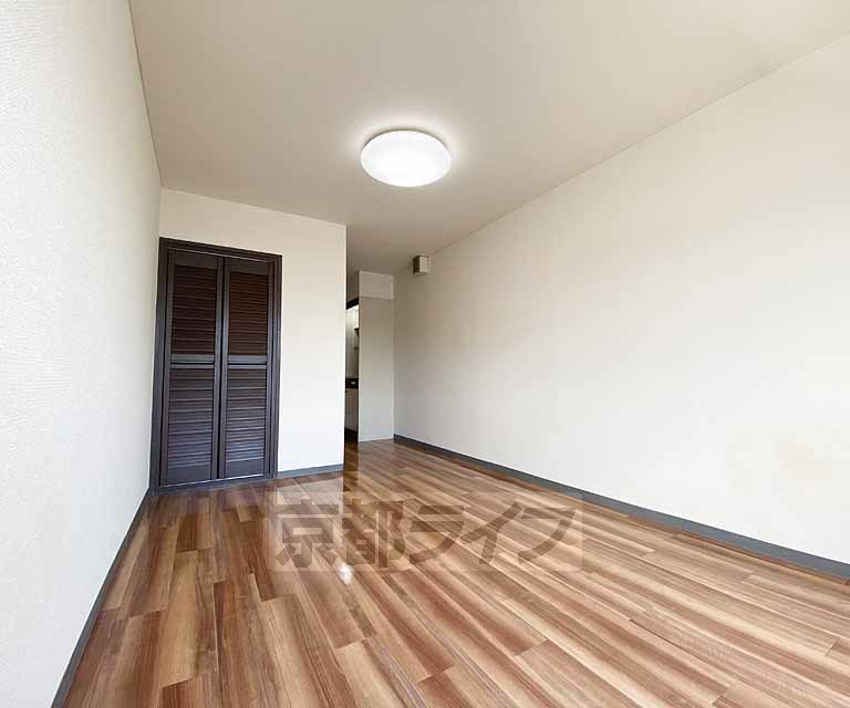 居室・リビング　ＪＲ嵯峨嵐山駅徒歩圏内、京福電鉄も利用可能