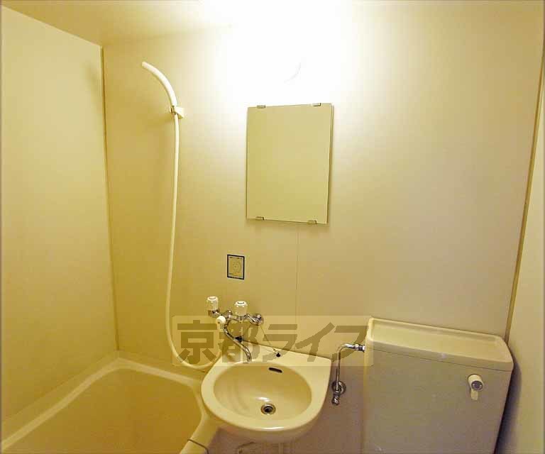 洗面設備　洗面台です