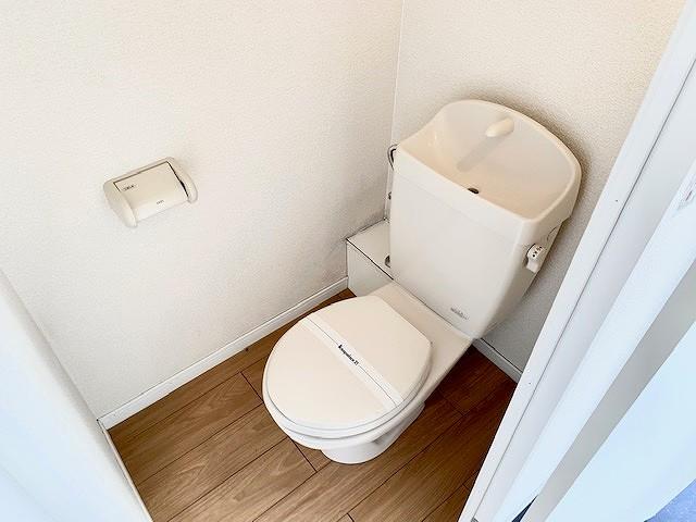 ＪＲ播但線 仁豊野駅 徒歩8分 2階建 築27年のトイレ写真