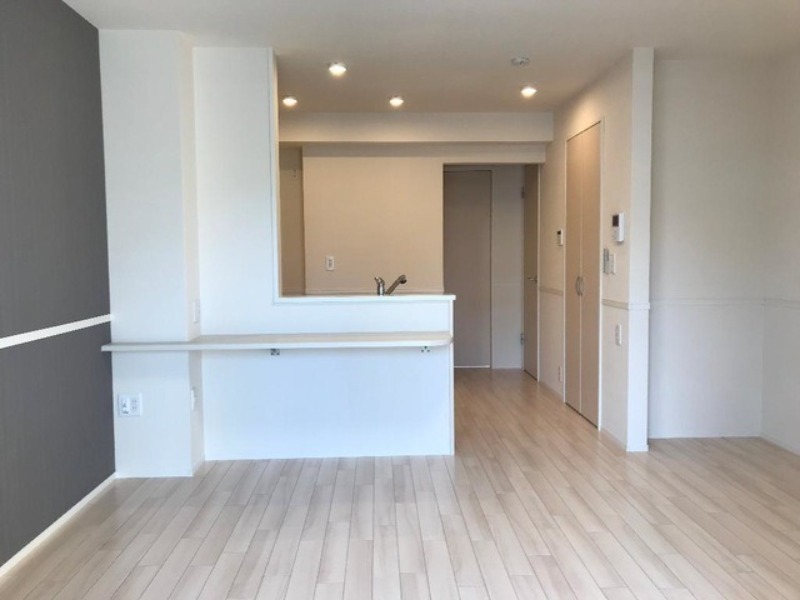 居室・リビング　図面と現状に相違がある場合には現状を優先