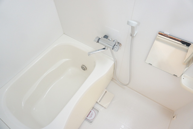 バス・シャワールーム　★浴室乾燥機、追焚給湯付きです★