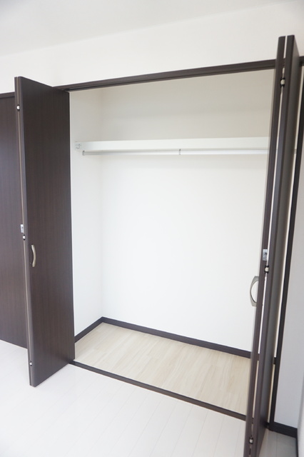 収納　★洋室にはクローゼットがあります★