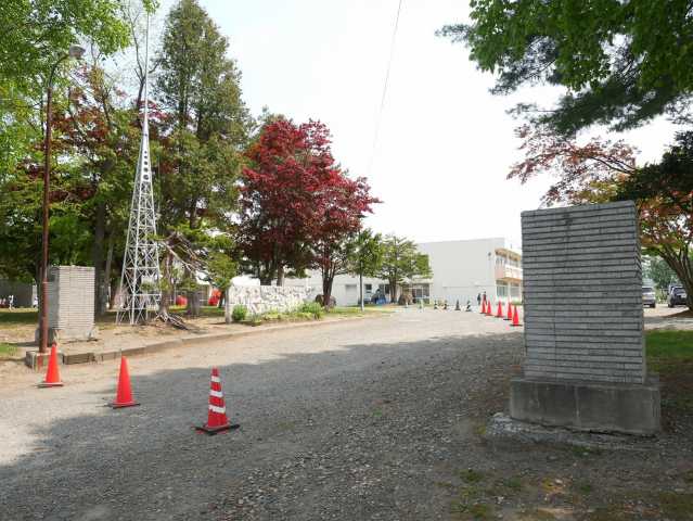 小学校　東小学校（小学校）まで653m