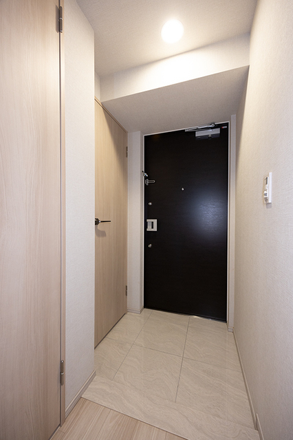 玄関　※写真は同タイプ住戸です。