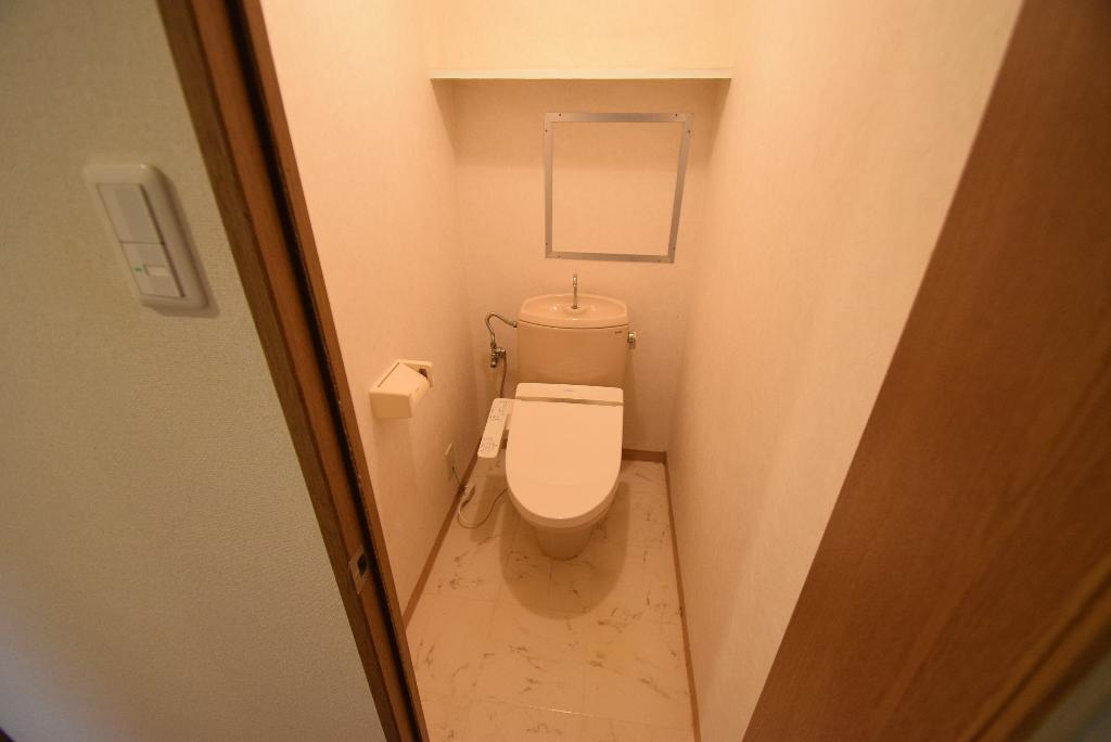 トイレ　シャワー付トイレ