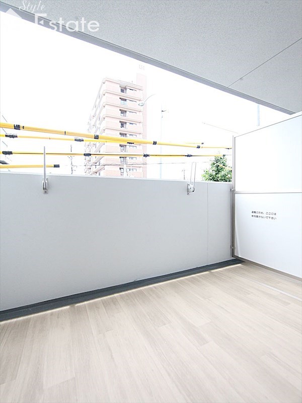 バルコニー　バルコニー