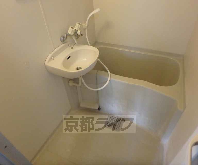 バス・シャワールーム　疲れを癒すバスルーム