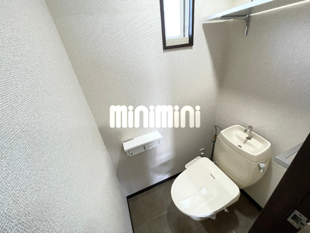 トイレ　温水洗浄便座