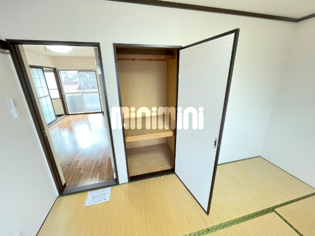 収納　和室に収納あり