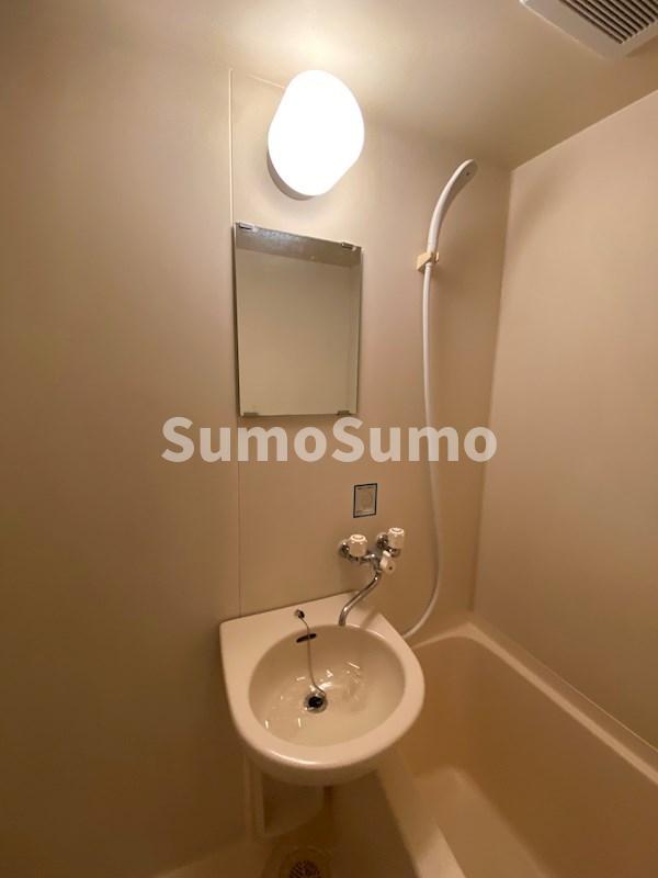 洗面設備　朝の身支度には欠かせない独立洗面化粧台