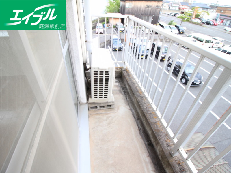 バルコニー　同物件別部屋の写真です