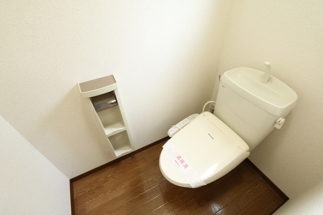 トイレ　☆快適な温水洗浄便座☆