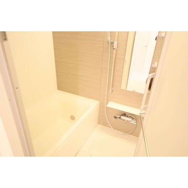 バス・シャワールーム　洗面