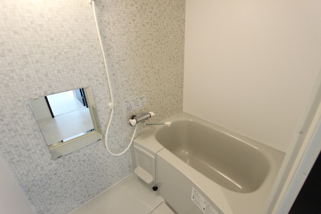 バス・シャワールーム　広々とした浴室で快適お風呂ライフ♪