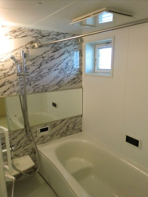 バス・シャワールーム