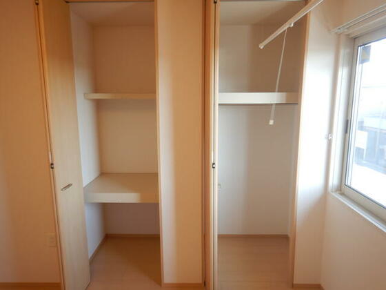 収納　６帖洋室　収納