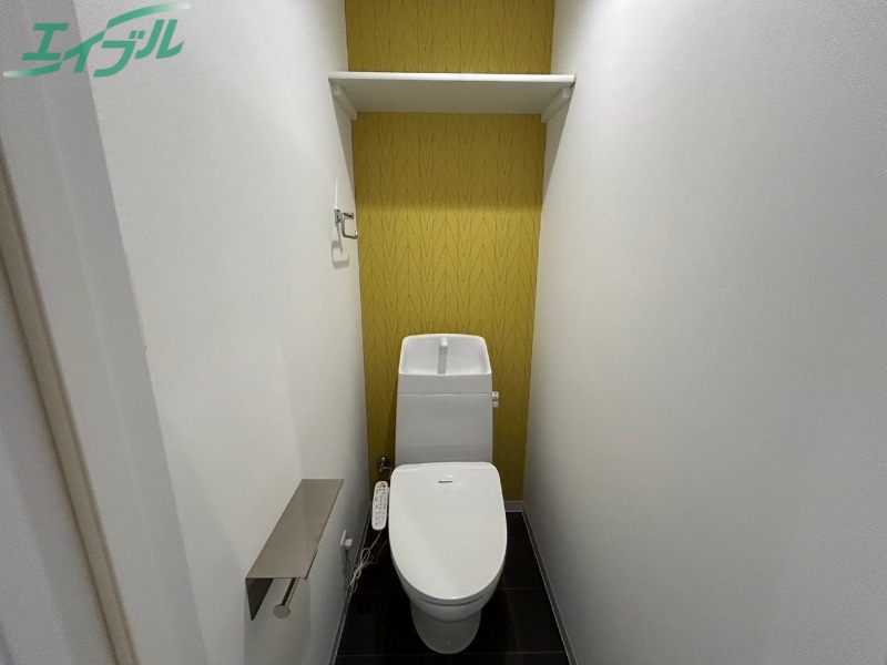 トイレ　同型参考写真