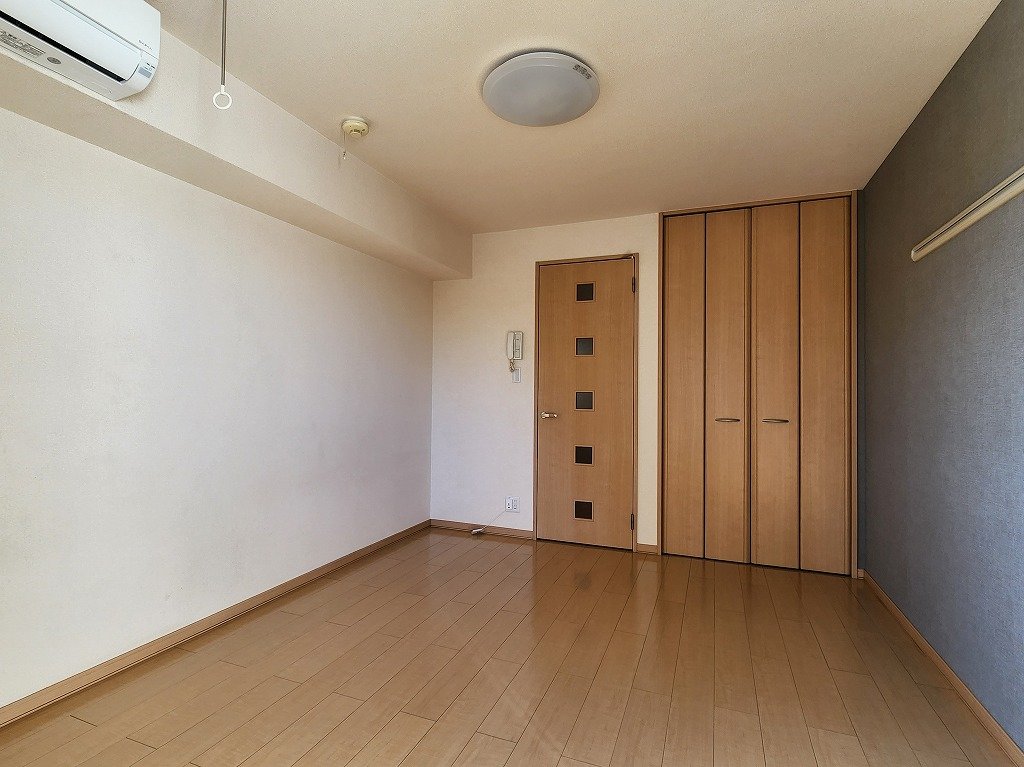 その他部屋・スペース　アクセントクロス仕上げ