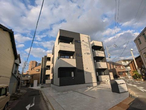 建物外観　外観写真（昼）