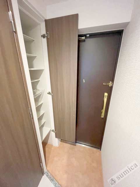 玄関　たくさんの靴を収納可能です♪♪