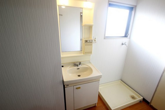 洗面設備　※別部屋の写真です