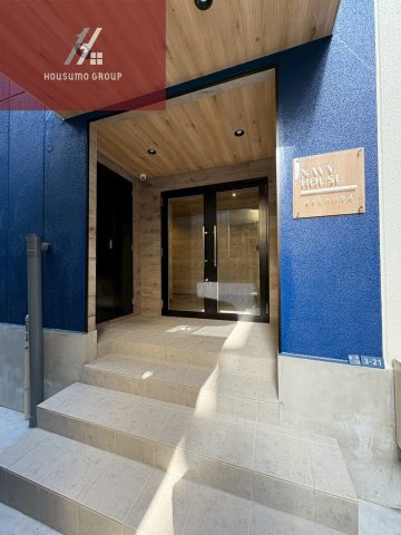 エントランス　建物の内部です