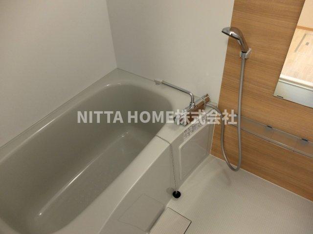 バス・シャワールーム　浴室乾燥機が付いています◎