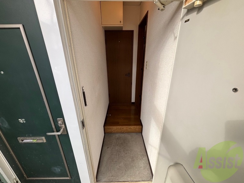 玄関　玄関の様子です。明るい印象ですね。気分もあがりそう。