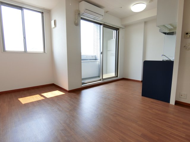 居室・リビング　詳細は、RISUMO江坂本店→06-6155-7137まで♪
