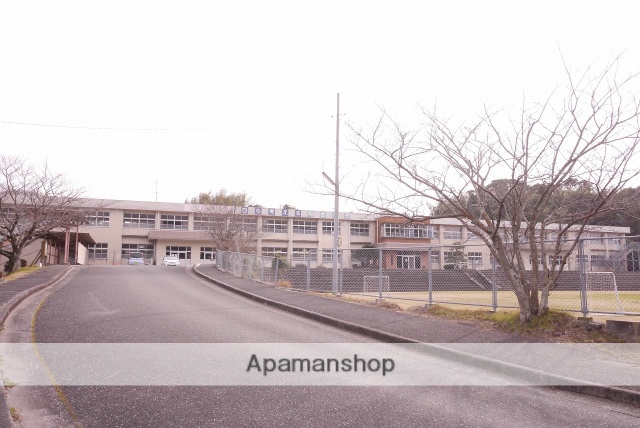 小学校　香春町立勾金小学校（小学校）まで1229m