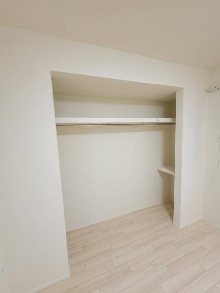 収納　同施工ハウスメーカーの室内写真