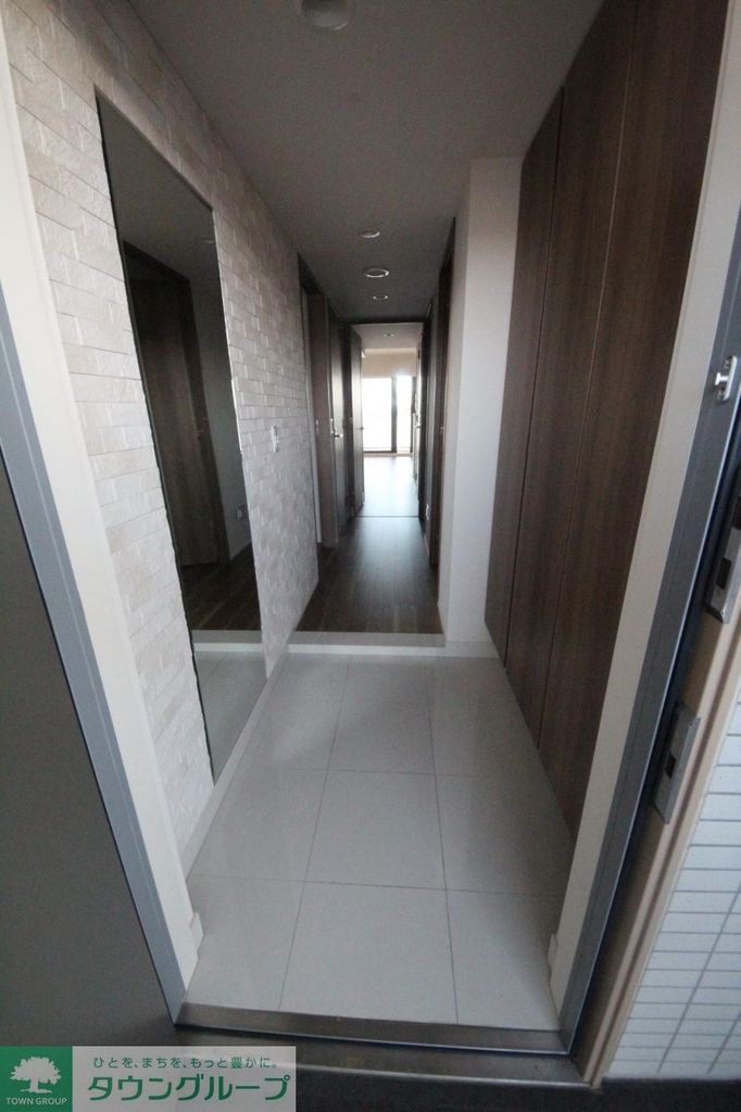 玄関　キッチン