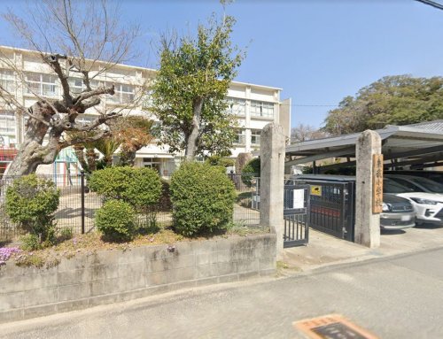 小学校　有田市立糸我小学校（小学校）まで733m