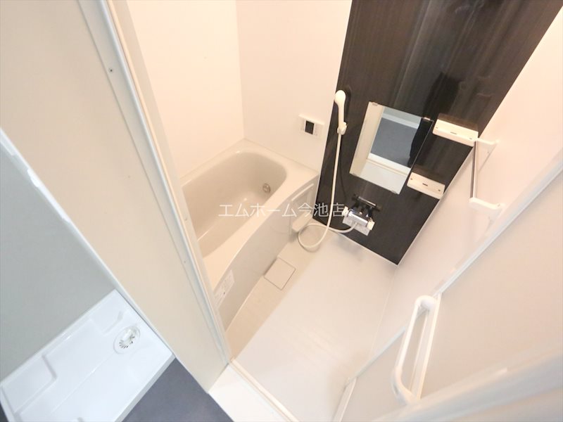 バス・シャワールーム　追い焚き・浴室暖房乾燥機能付バス