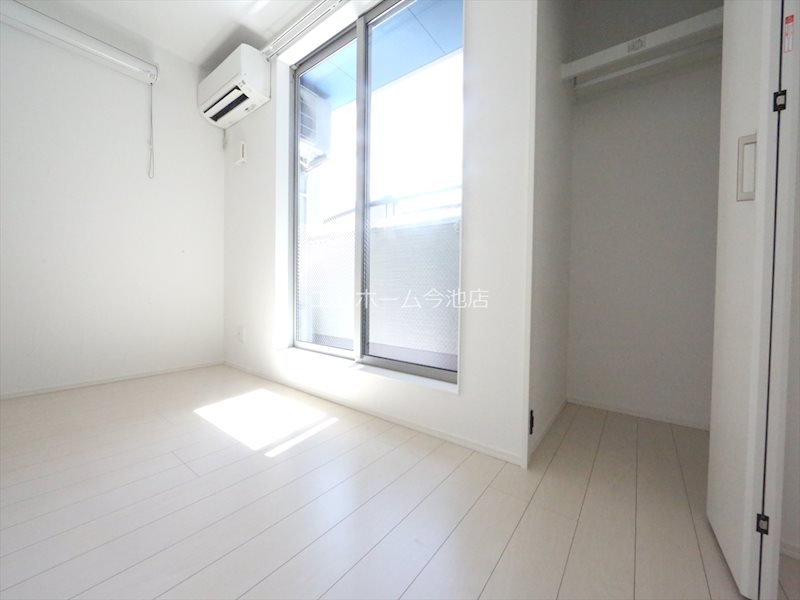 収納　クローゼット（収納スペース充実しています）