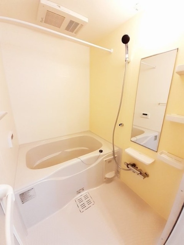 バス・シャワールーム　図面と現状に相違がある場合には現状を優先