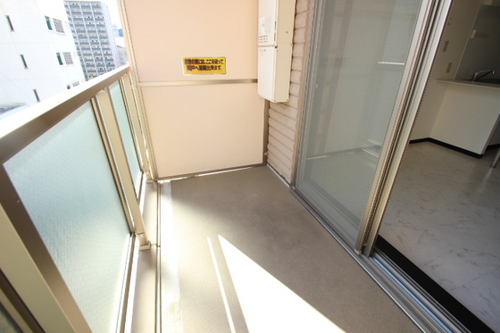 バルコニー　※別号室の写真です