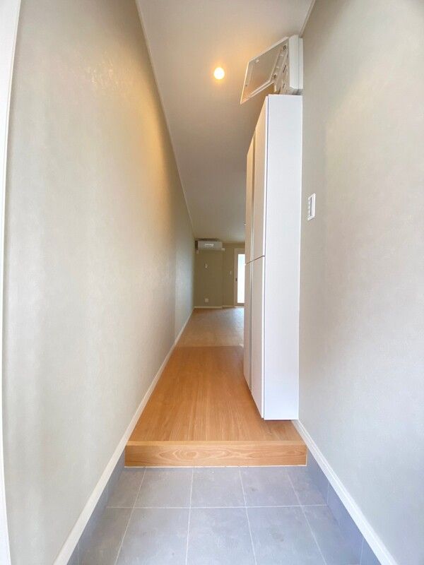 玄関　201号室参考