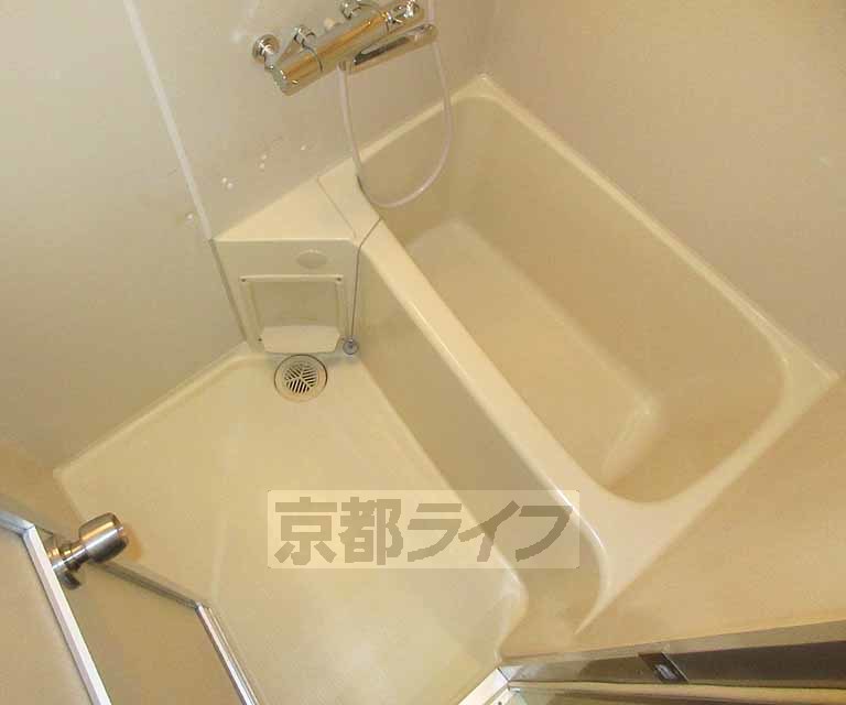 バス・シャワールーム　シンプルなお風呂・