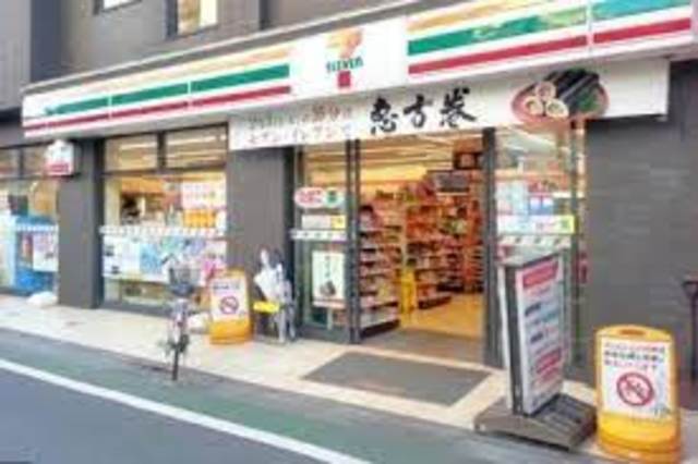 コンビニ　セブンイレブン練馬富士見台駅西店（コンビニ）まで312m