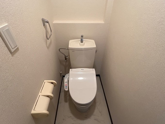 トイレ　シャワー付トイレ