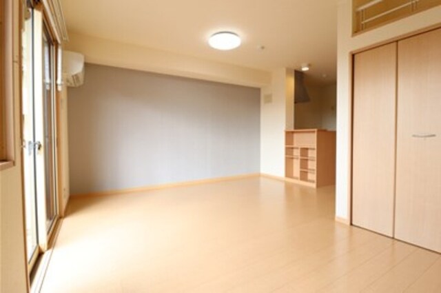 居室・リビング　洋室