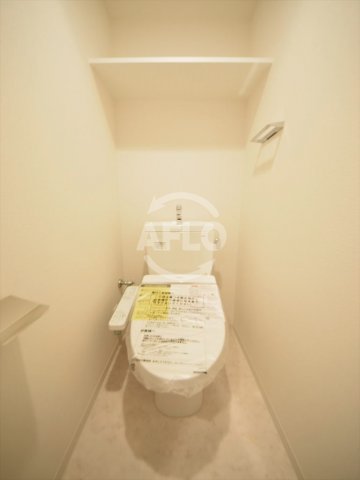 玄関　プレサンス立売堀パークシティ　シャワートイレ